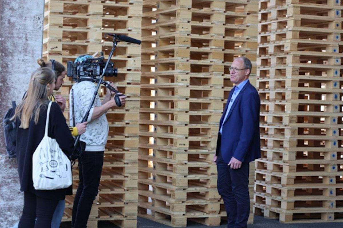 ARD und Bayerischer Rundfunk berichten über Auswirkungen des Krieges ARD und Bayerischer Rundfunk berichten über Auswirkungen des Krieges